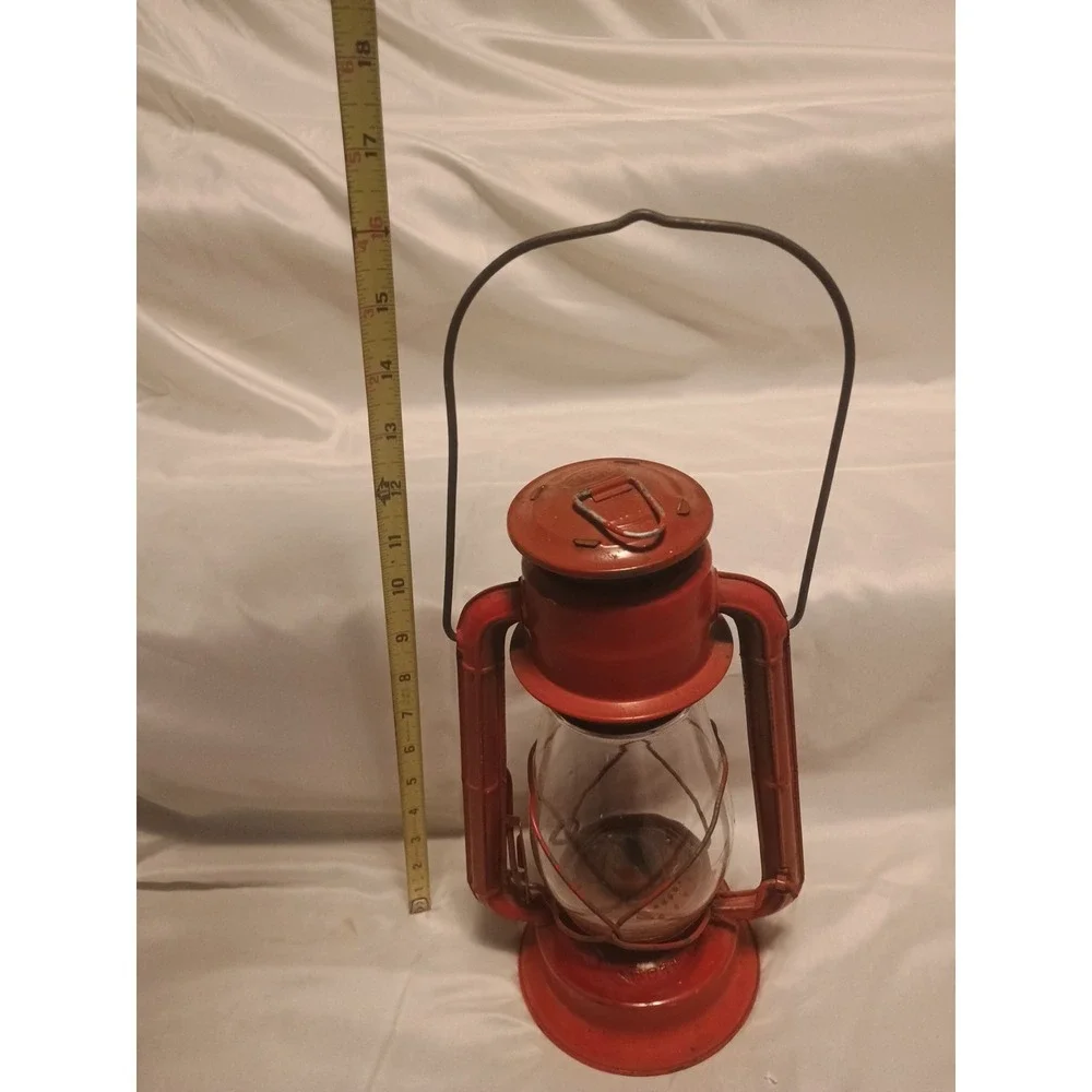 Dietz Hurricane Lamp Red vintage kerosene lantern